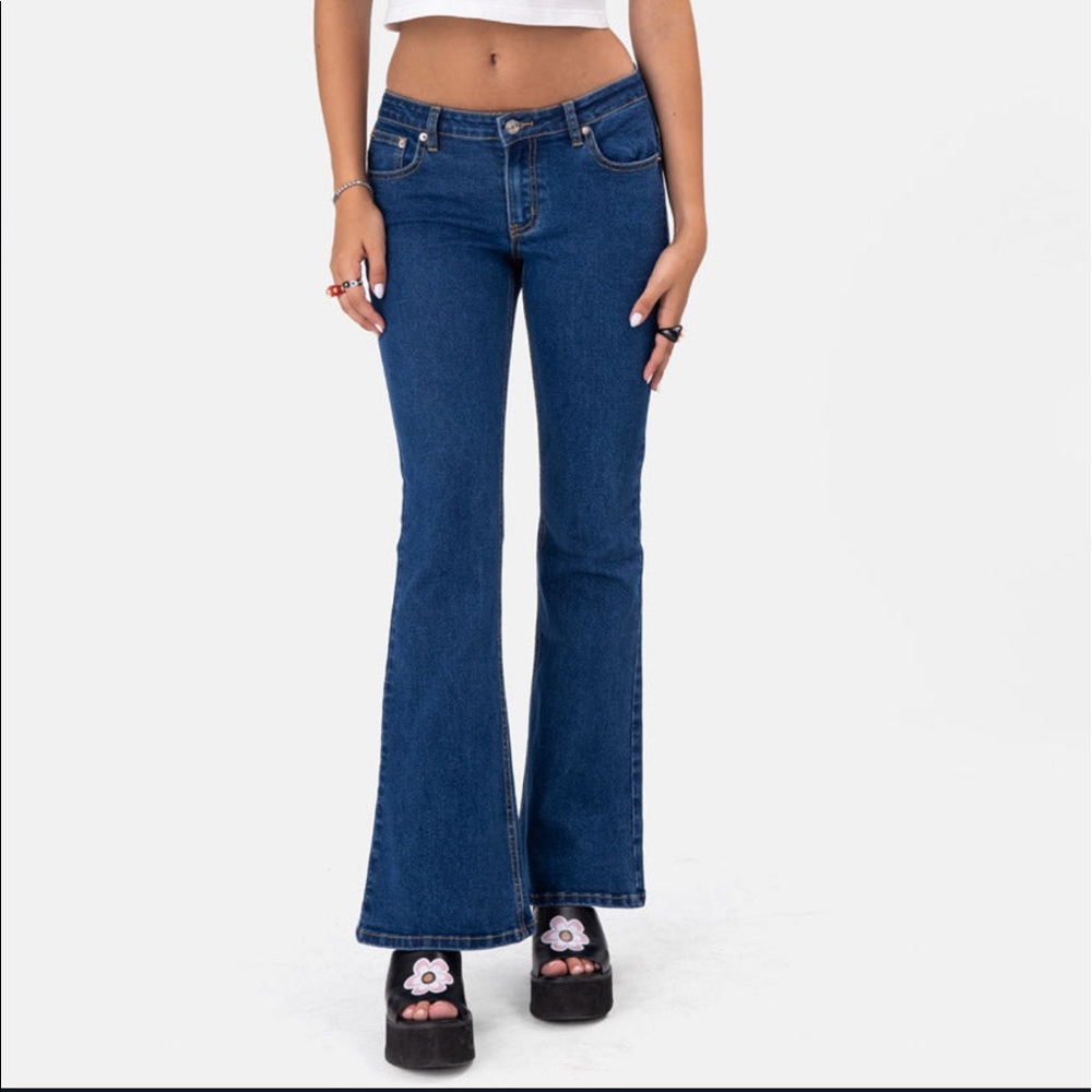 Skillz low rise flare jeans Adika